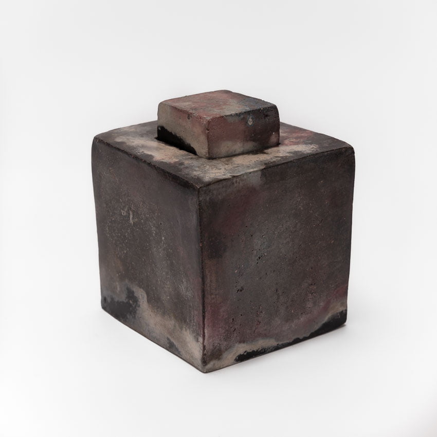 urn_mini_kleine_keramiek_kubusvorm_pitfire_bijzondere_handwerk